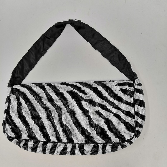 White house Black market - Picture 2 of 5